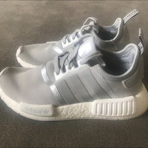 Adidas Light Grey Sneakers US6